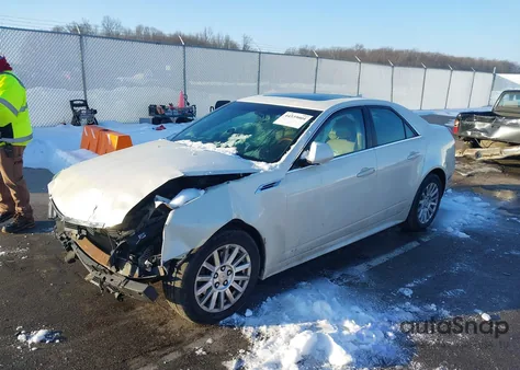 2010 Cadillac Cts Luxury z USA, uszkodzony, nr VIN 1G6DG5EG7A0129566